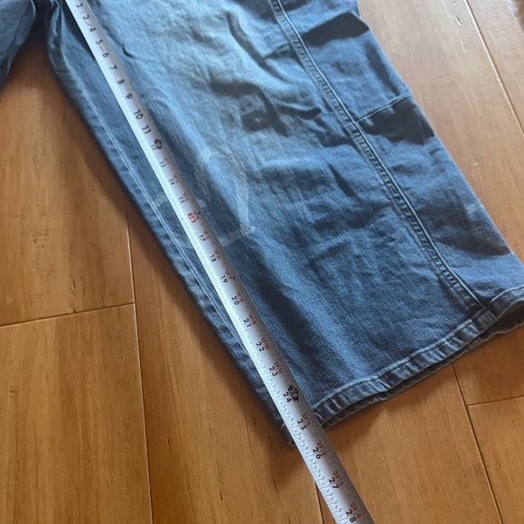 Pilcro Blue Cropped Jeans - Picture 4 of 4